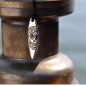 Preview: Silver+Surf Silber Schmuck Surfboard mit Totenkopf