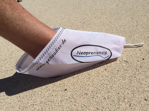 Neoprenanzy Anziehhilfe für Neoprenanzug Weiss