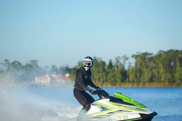 Jobe Toronto Jetski Chaqueta de neopreno de 2 mm con cremallera lateral para hombres Negro