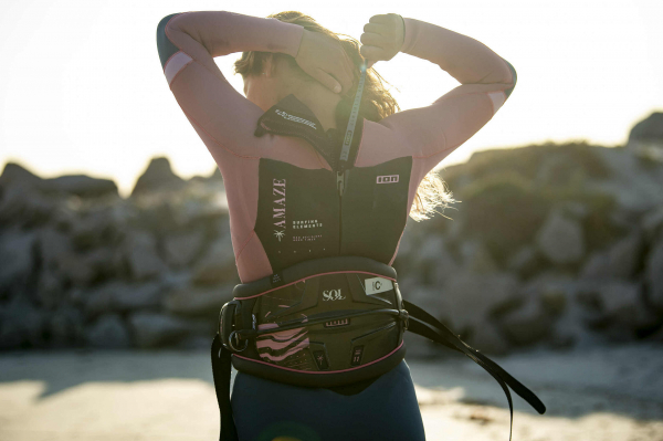 ION Amaze Core Semidry wetsuit 5/4mm back zip women dirty rose