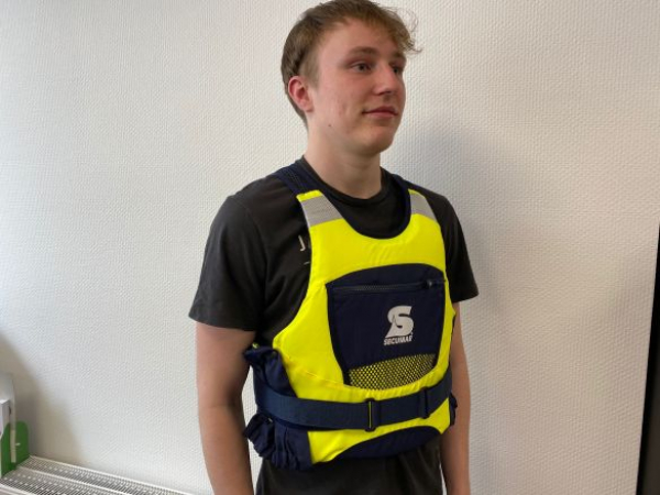 Secumar Jump Pro life jacket